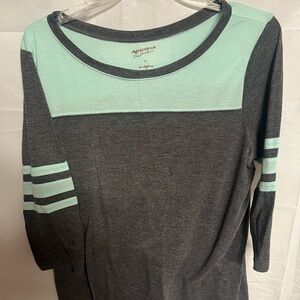 Juniors Arizona Jean Company Gray and Mint XXL Top
